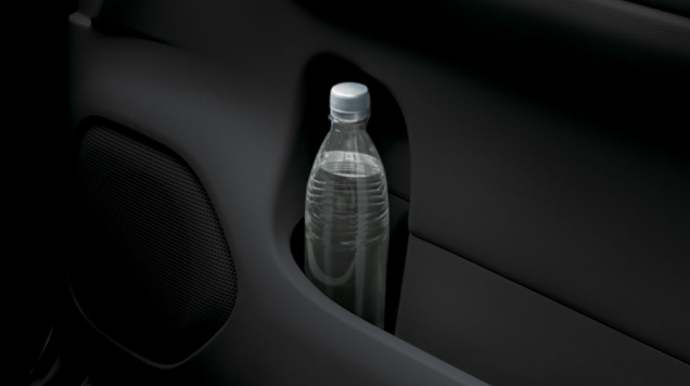 Front row bottle holder